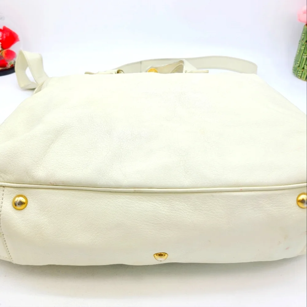 Yves Saint Laurent Leather Bag - Picture 9 of 9